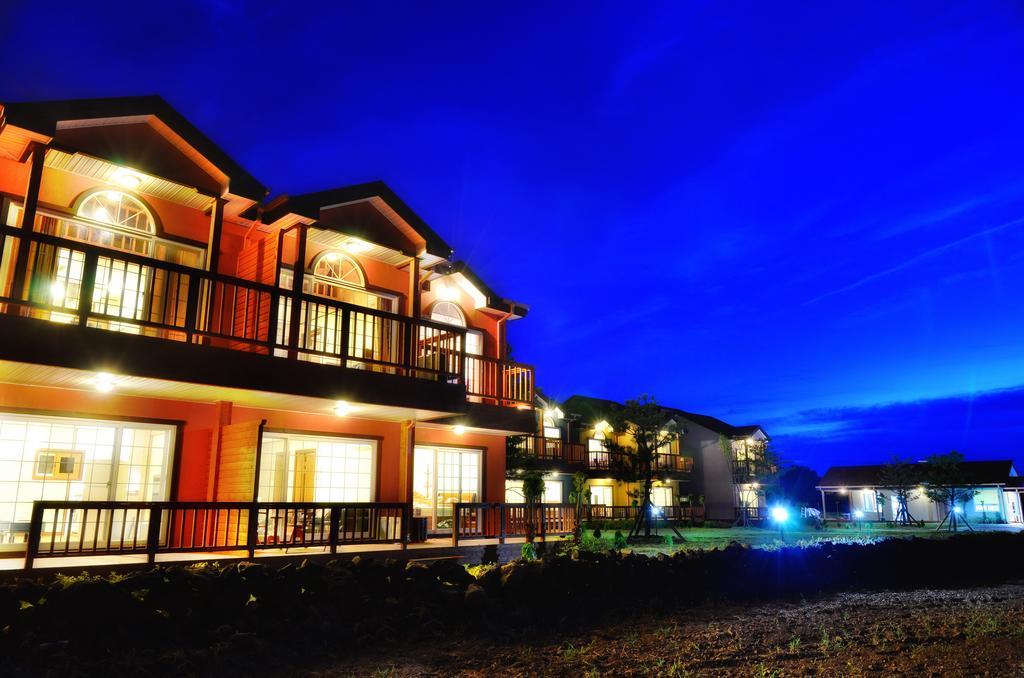 Jeju Time-Travel Pension Exterior photo